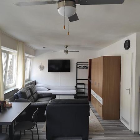 Ferienwohnung Im Zentrum Von Oberhausen Inklusive Wlan ภายนอก รูปภาพ