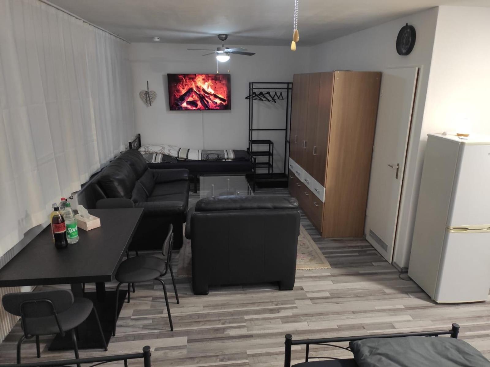 Ferienwohnung Im Zentrum Von Oberhausen Inklusive Wlan ภายนอก รูปภาพ