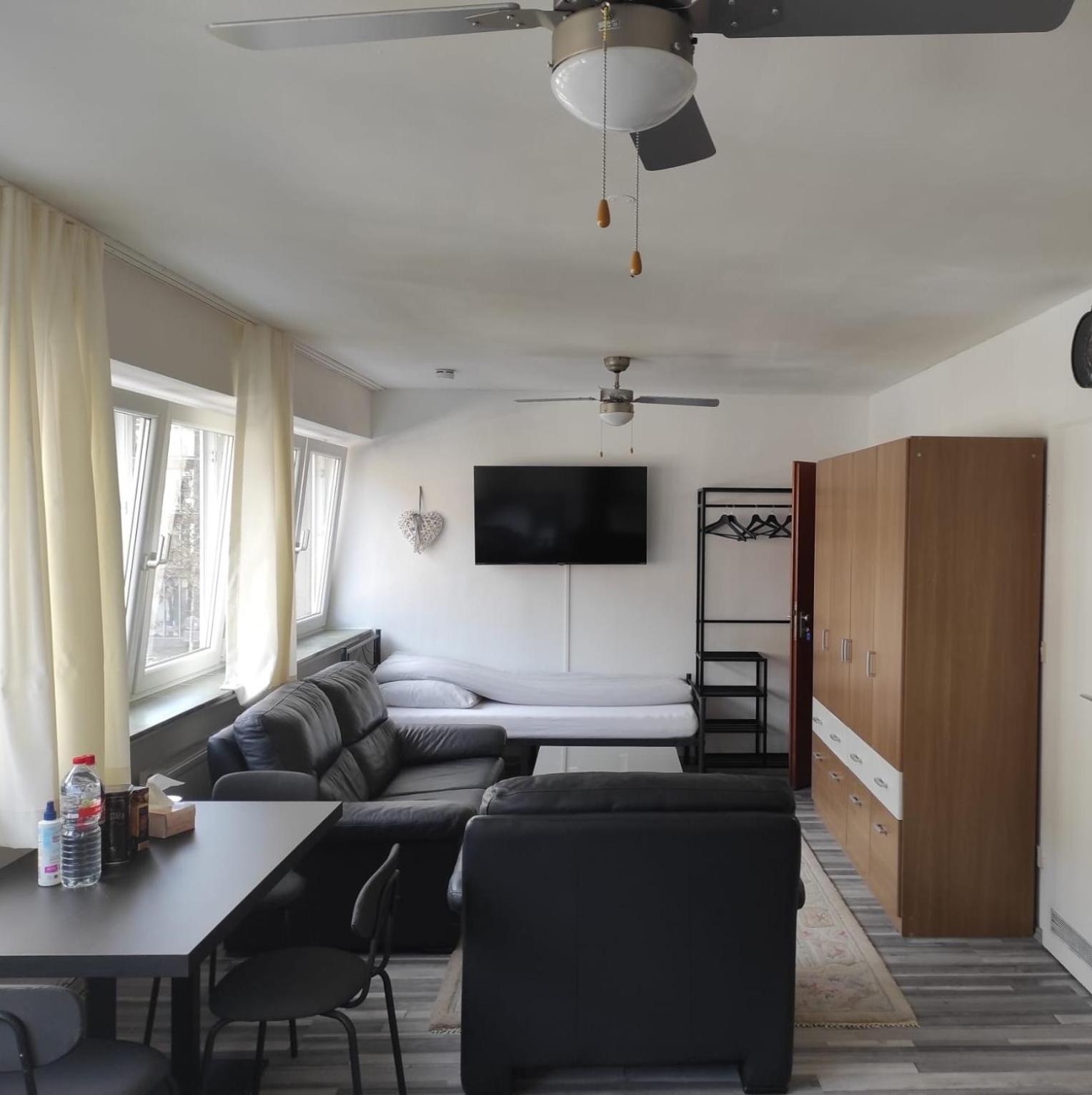 Ferienwohnung Im Zentrum Von Oberhausen Inklusive Wlan ภายนอก รูปภาพ