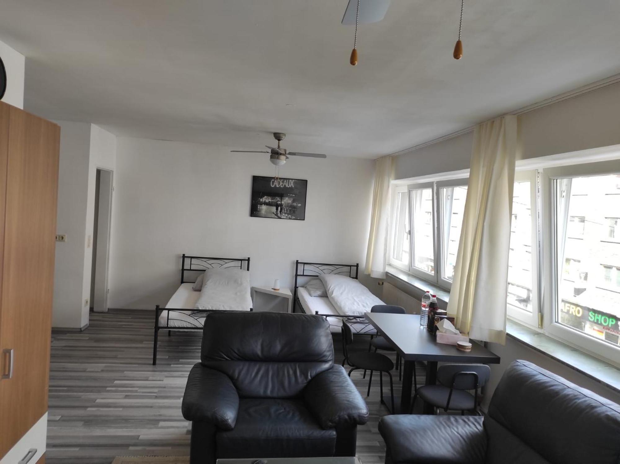 Ferienwohnung Im Zentrum Von Oberhausen Inklusive Wlan ภายนอก รูปภาพ