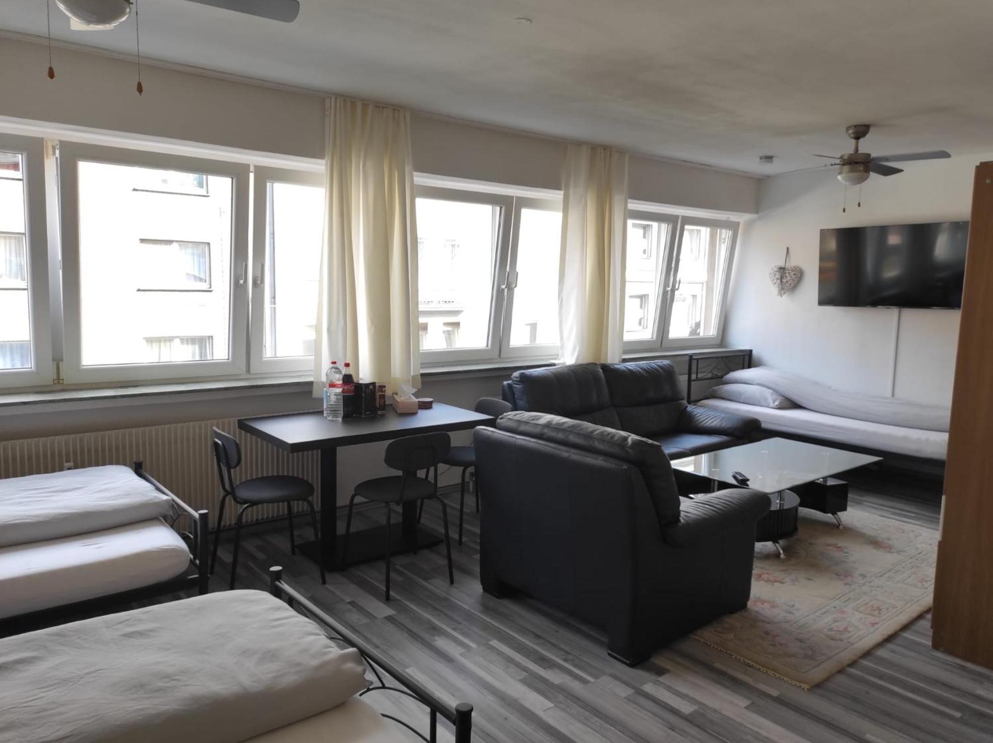 Ferienwohnung Im Zentrum Von Oberhausen Inklusive Wlan ภายนอก รูปภาพ